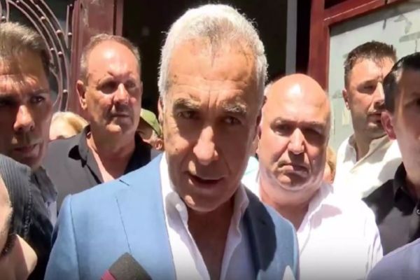 CĂLIN GEORGESCU: "ȚARA STĂ SĂ CADĂ, DICTATURA S-A INSTALAT ȘI ESTE NEVOIE DE O NOUĂ REPUBLICĂ"