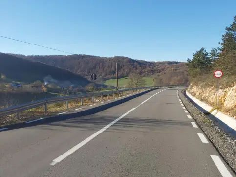 AUR BIHOR SUSȚINE PLANUL DE ACȚIUNE PENTRU REDUCEREA ZGOMOTULUI PE DJ 797 ȘI CERE EXTINDEREA MĂSURILOR ȘI ÎN ALTE LOCALITĂȚI