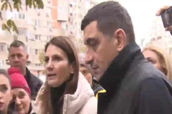 Imaginile zilei: Anca Alexandrescu și George Simion, în mijlocul bucureștenilor!