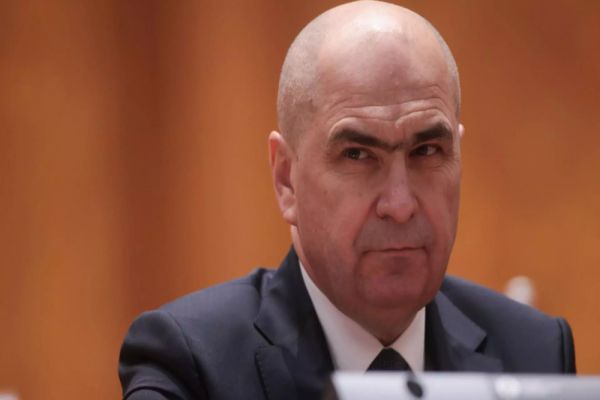 Ilie Bolojan, huiduit pentru a doua zi consecutiv VIDEO