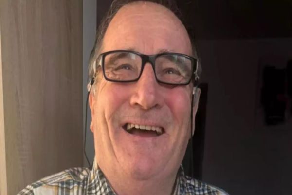 Un bărbat din Bacău a aflat că a murit în actele statului, deși este viu și nevătămat: „Sunt un decedat funcțional. Nu m-am sincronizat la timp cu sistemul”