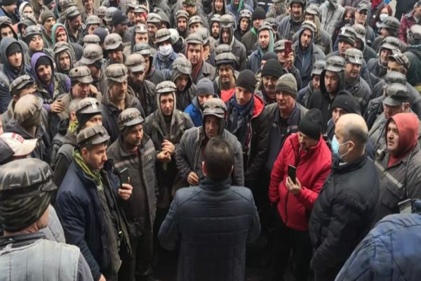 Revoltă uriașă în rândul minerilor de la Complexul Energetic Oltenia