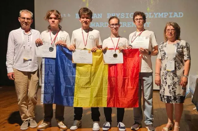 România domină Balcaniada de Fizică: două punctaje maxime și patru medalii