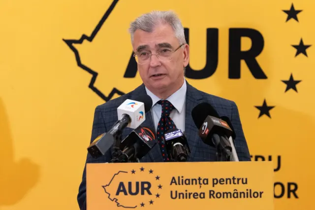 Petrișor Peiu: „Nu avem cum să scădem sub 35%”. Senatorul cere alegeri anticipate și anunță că AUR nu va vota Guvernul Veștea