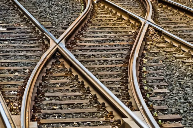 Calea ferată Cluj-Oradea: Progresul pe primele loturi atinge 77%, deschidere estimată în 2027