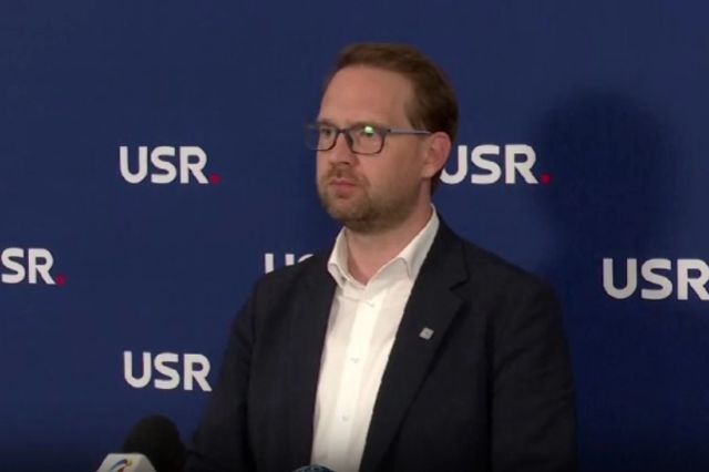 Donații controversate pe lista sponsorilor USR: cine este bărbatul cercetat de DIICOT care a livrat bani partidului lui Dominic Fritz