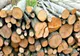 Firmă din Bihor, care a expediat lemn de foc fără documente legale, amendată cu 5.000 lei! Marfa, confiscată valoric