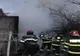 Bărbat găsit mort, într-o baracă improvizată cuprinsă de un incendiu în Oradea