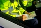 Aproape 100 de participanți la trafic, amendați de polițiștii bihoreni! Patru șoferi, lăsați fără permise